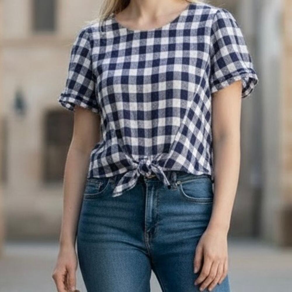 100% Cotton Navy Blue and White Gingam Front Tie Pull-over Top Preppy Size Large